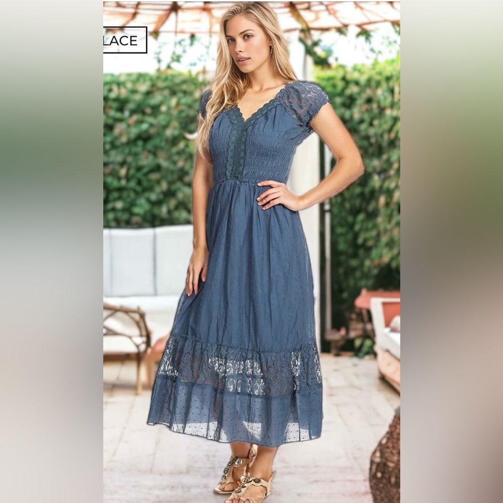 Chic Blue Lace Maxi Dress